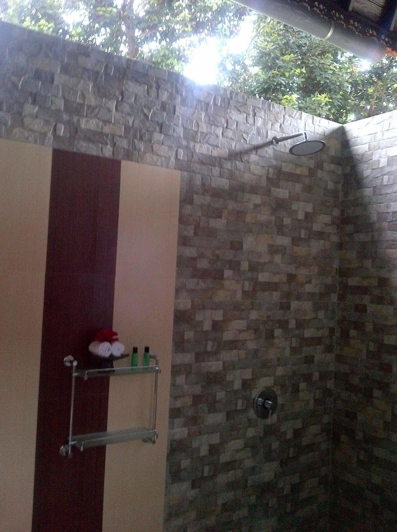 Uma Dewi Guest House Убуд Экстерьер фото