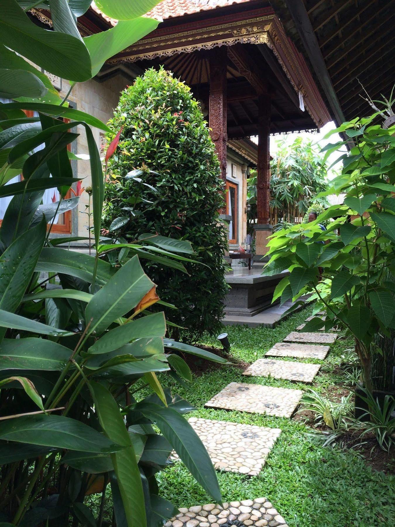 Uma Dewi Guest House Убуд Экстерьер фото